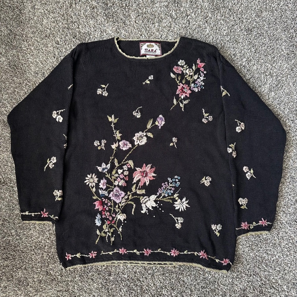 Vintage Tiara International Sweater Size Medium Black Floral Embroidered Beaded